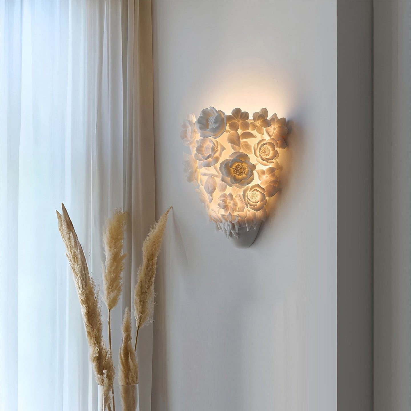 Lunverra Modern Ceramic Floral Wall Lamp
