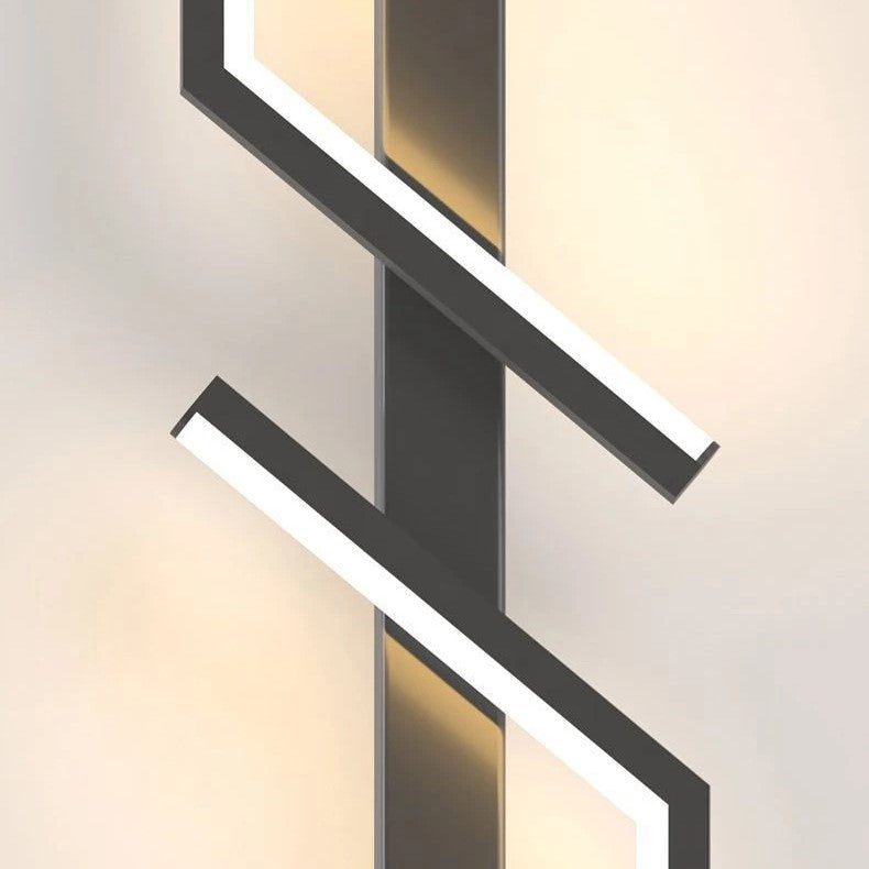 Lunverra Sleek LED Wall Sconce with Adjustable Lighting for Modern Interiors
