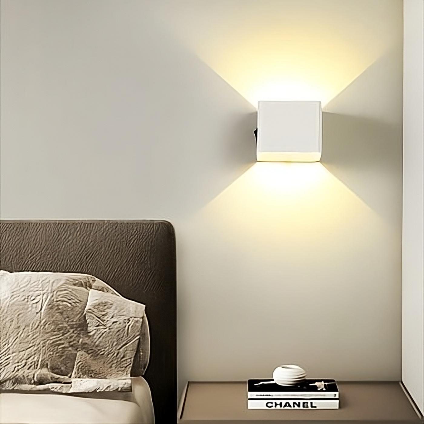 Lunverra Modern Cube Wall Light with Integrated Motion Sensor