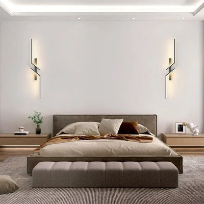 Lunverra Sleek LED Wall Sconce with Adjustable Lighting for Modern Interiors